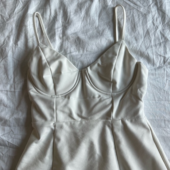 Princess Polly White Mini Dress A Line Small Size 4 Night Out NYE Classic - Picture 3 of 6